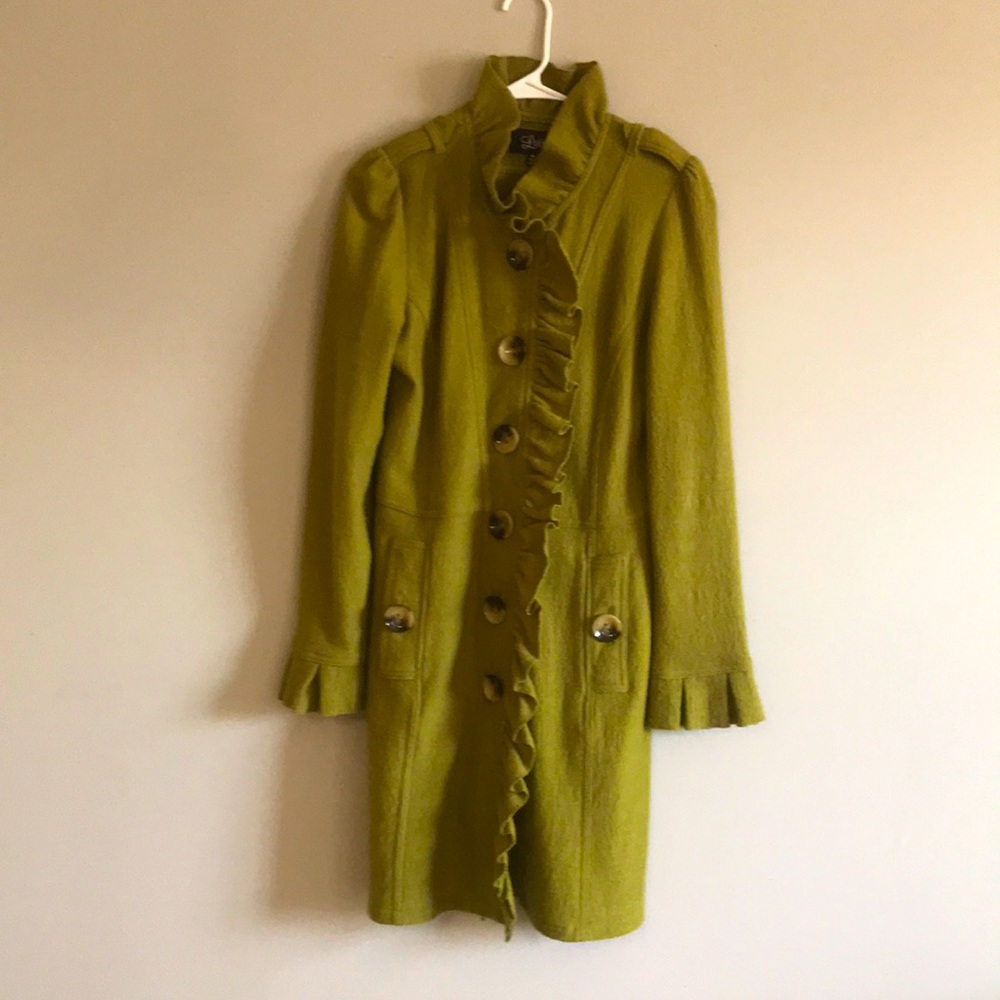 Luii M olive green jacket 🫒